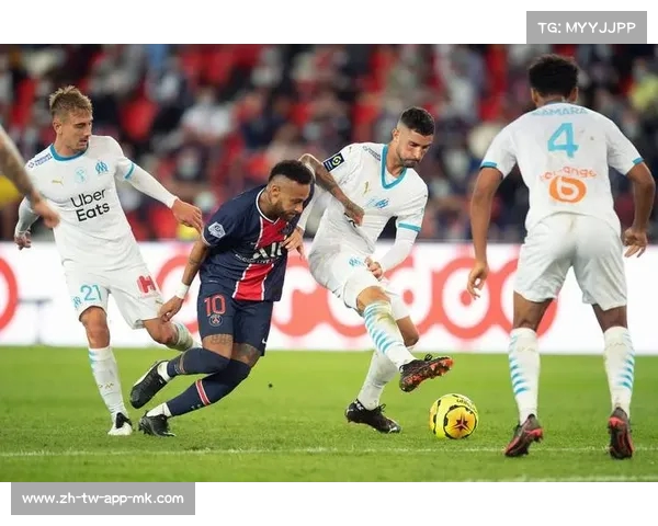 法甲本轮看点：激烈的团队合作与战术角逐