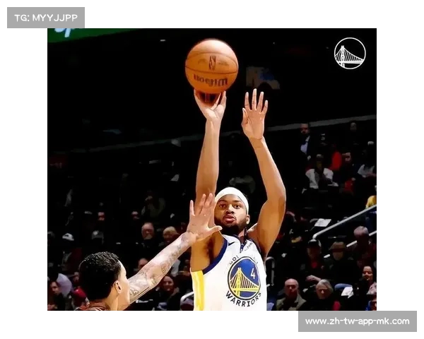 勇士队上演精彩比赛，打破对方防线